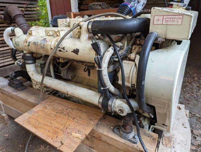 Cummins 6B5.9m with gear