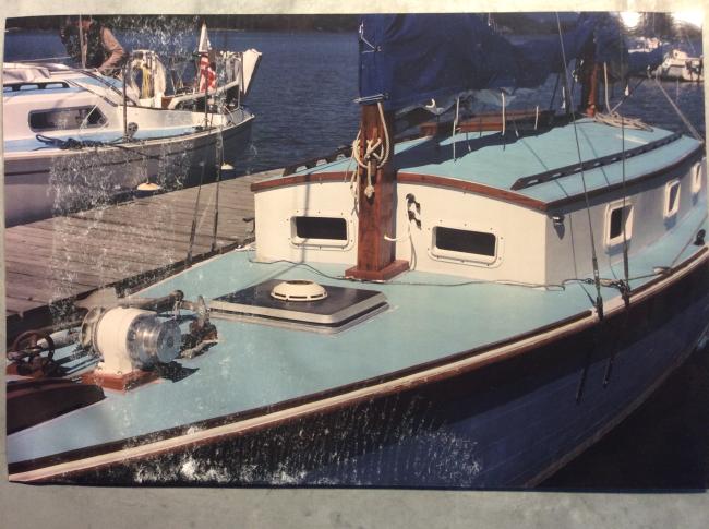 HERRESHOFF MEADOWLARK KETCH, docked starboard side, port side view