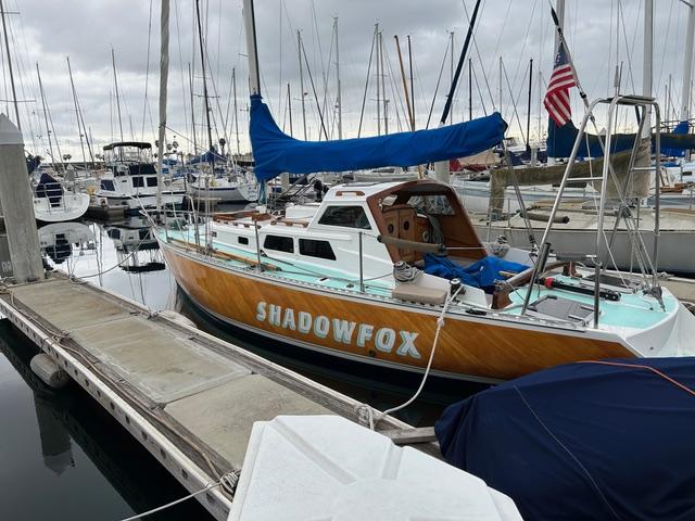 "SHADOWFOX" 31' Ocean crossing cruiser, docked, port side view